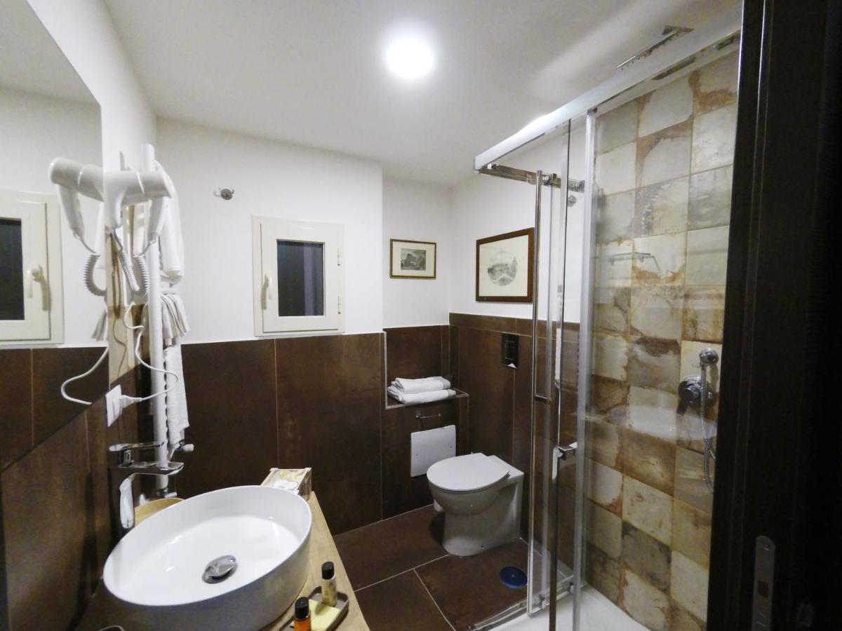 Questo Rinascimento Casa Newman Neapel Exteriör bild