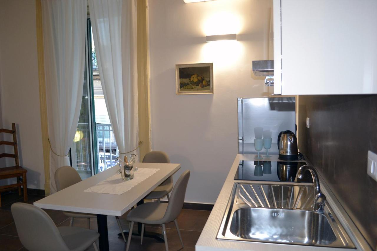 Questo Rinascimento Casa Newman Neapel Exteriör bild