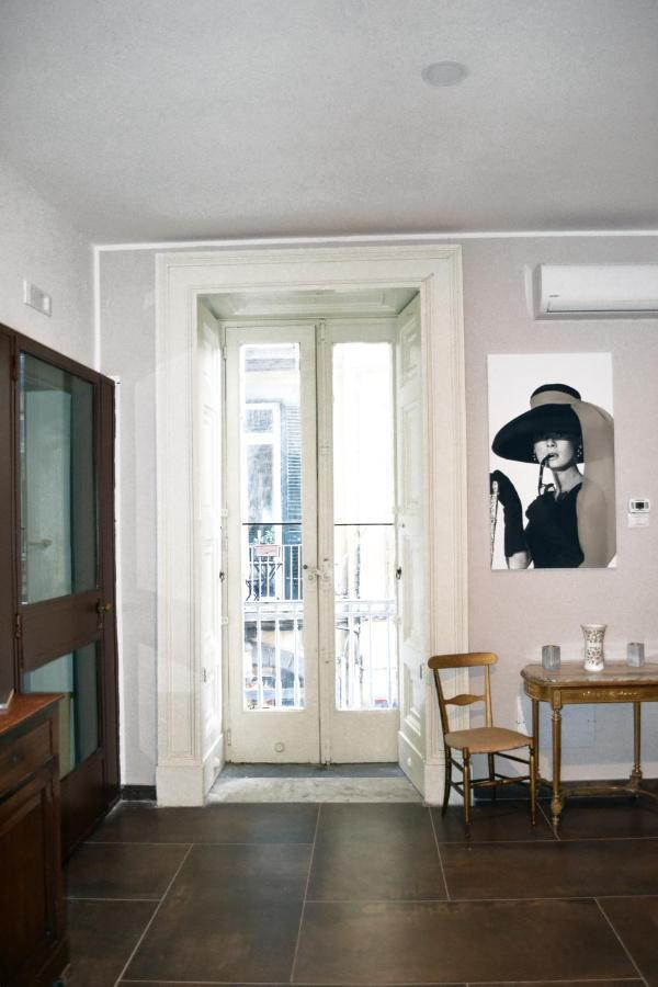 Questo Rinascimento Casa Newman Neapel Exteriör bild