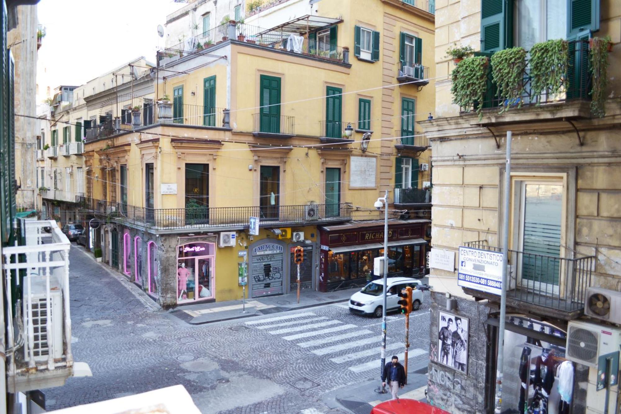Questo Rinascimento Casa Newman Neapel Exteriör bild